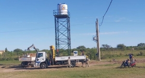 Santa Elena: nueva plataforma y tanque de agua para el barrio Roque Sáenz Peña