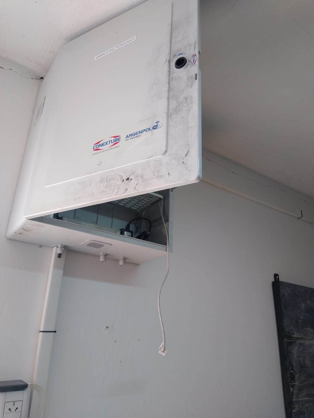 WhatsApp Image 2025-05-10 at 15.06.05.jpeg