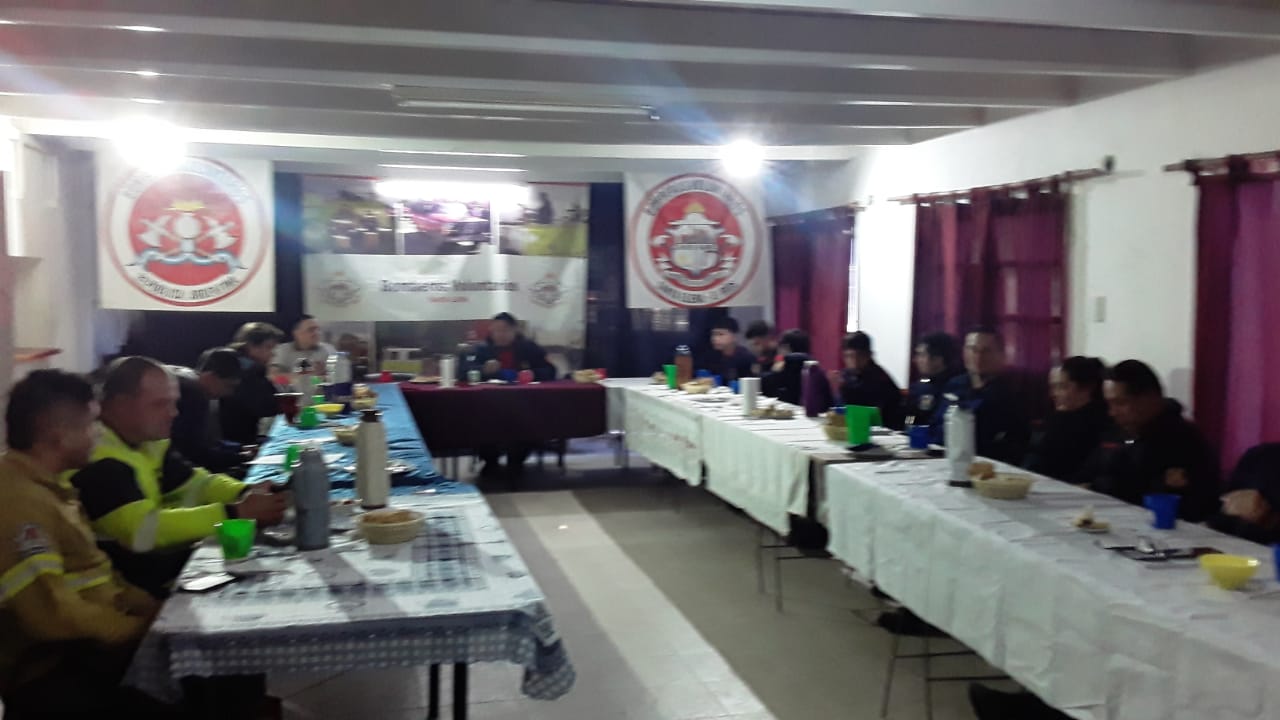 bomberos voluntarios entre rios en santa elena 2.jpg