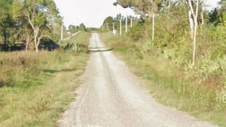 Calle Los Aromos, conocida como "Camino del Borello", uno de los accesos alternativos a La Paz por la ruta nacional 12.