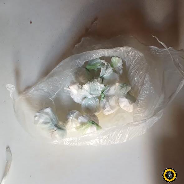 e5c7beee-3747-4e3a-8fd8-ab4d78ca6b4f.jpg