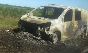 incendio auto ruta 12 ru6