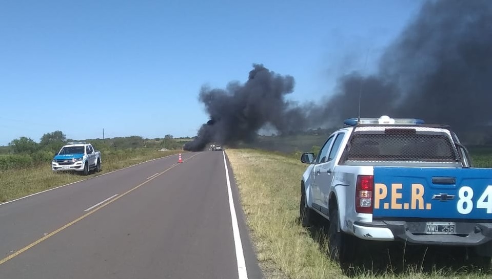 incendio auto ruta 12 ru8