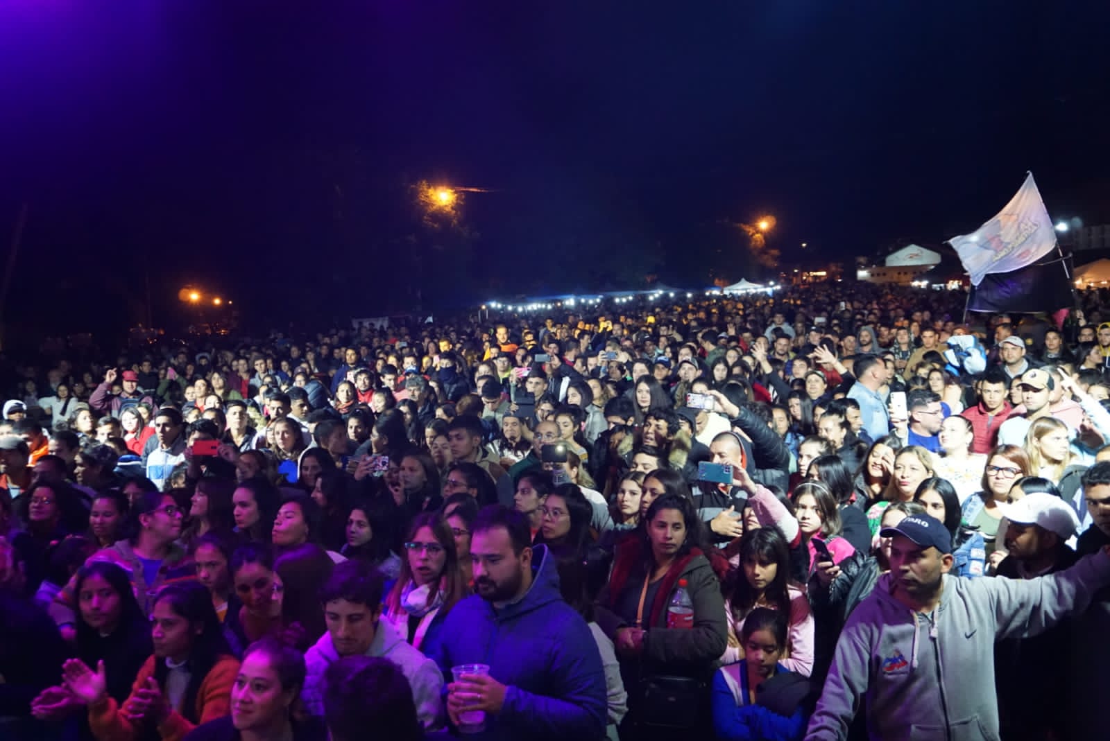 multitudinaria apertura fiesta del surubi 2.jpg