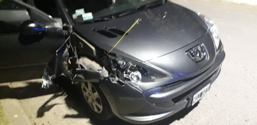 persecucion santa elena 2 auto choque