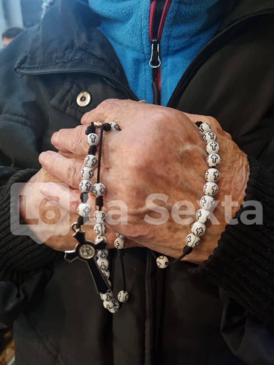 rosario misa exequial.jpg