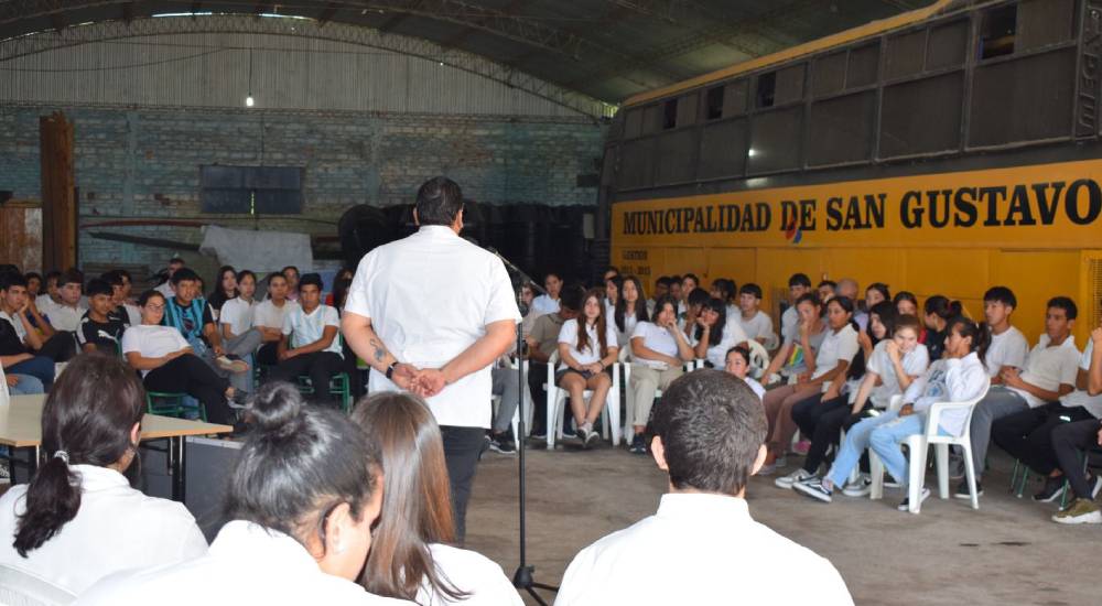 san gustavo jovenes curso 10.jpg