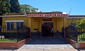 Santa Elena: una docente que volvía del Censo resultó herida al caer de su moto tras chocar un perro