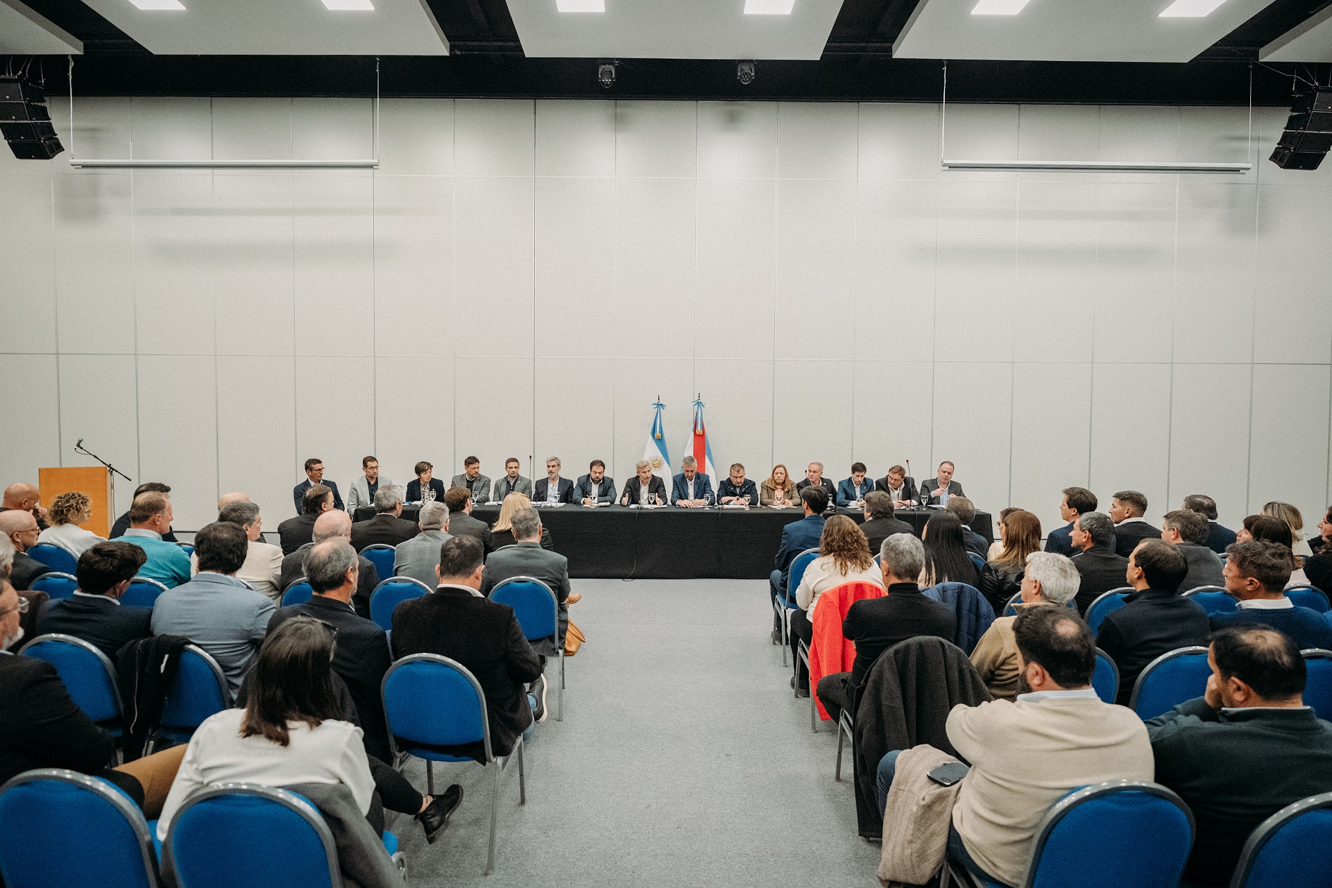 vdf03626-frigerio-intendentes-documento_nacion (1) (1).jpg