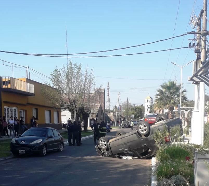 vuelco aveo santa elena centro siniestro vial 2